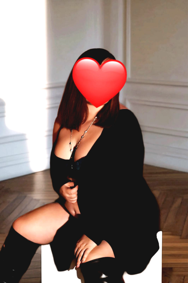 Lenka 32 Sex Angebot Šaľa