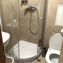 Hladam kamosku k sebe na byt Bratislava