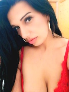 Simona (35)
