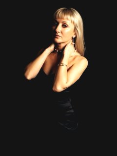 ANNA UA (30)