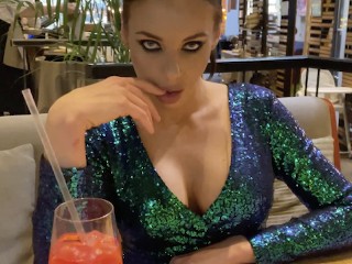 Sex s MILFkou v reštaurácií